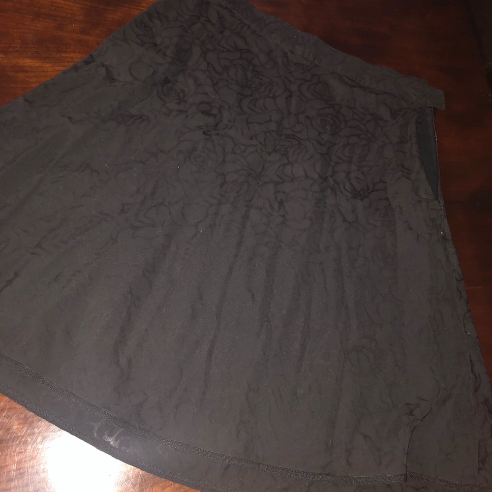 Old Navy Black Rose Print Skirt